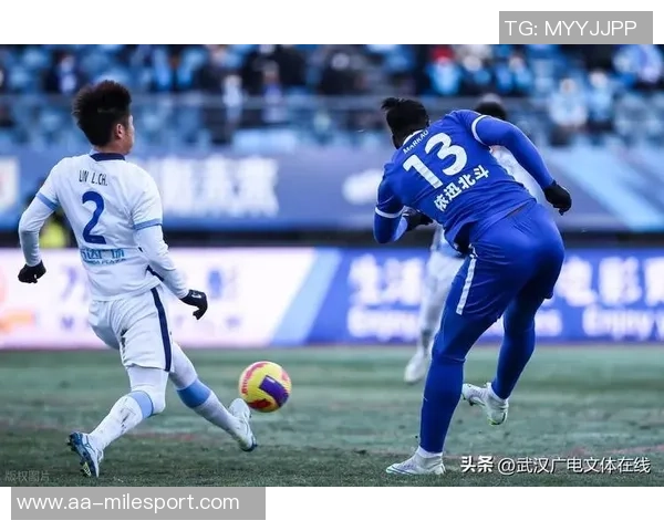 中超第28轮精彩对决深圳新鹏城迎战武汉三镇10月24日19时35分不见不散 中超第28轮精彩对决深圳新鹏城迎战武汉三镇10月24日19时35分不见不散